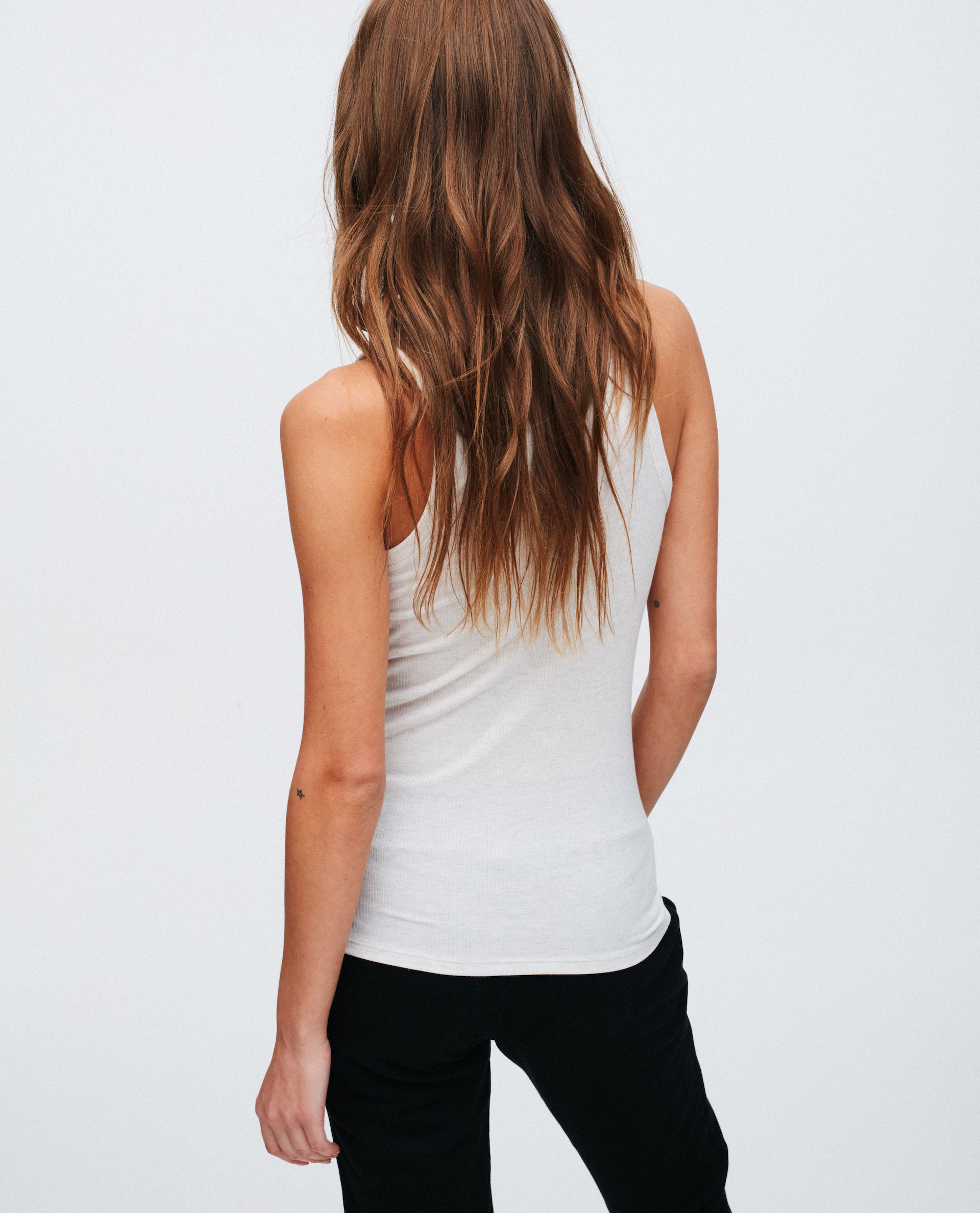 Earhart Tank Oat