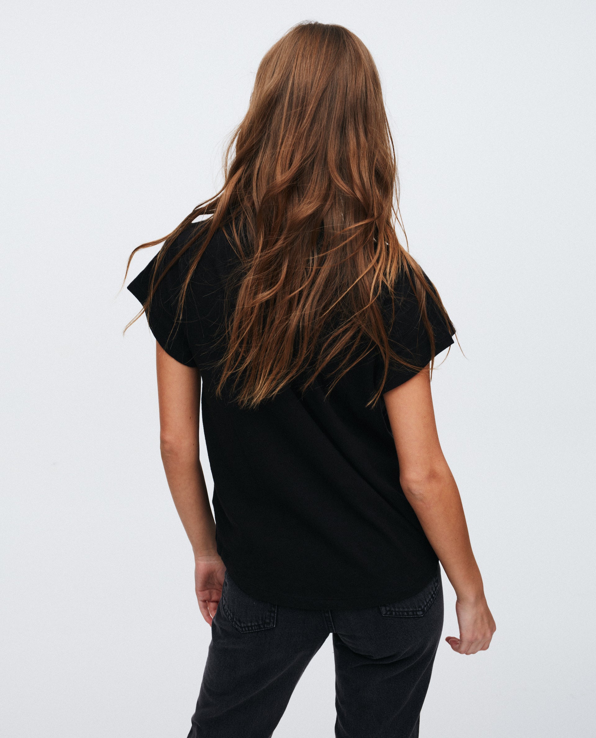 Mouton Tee